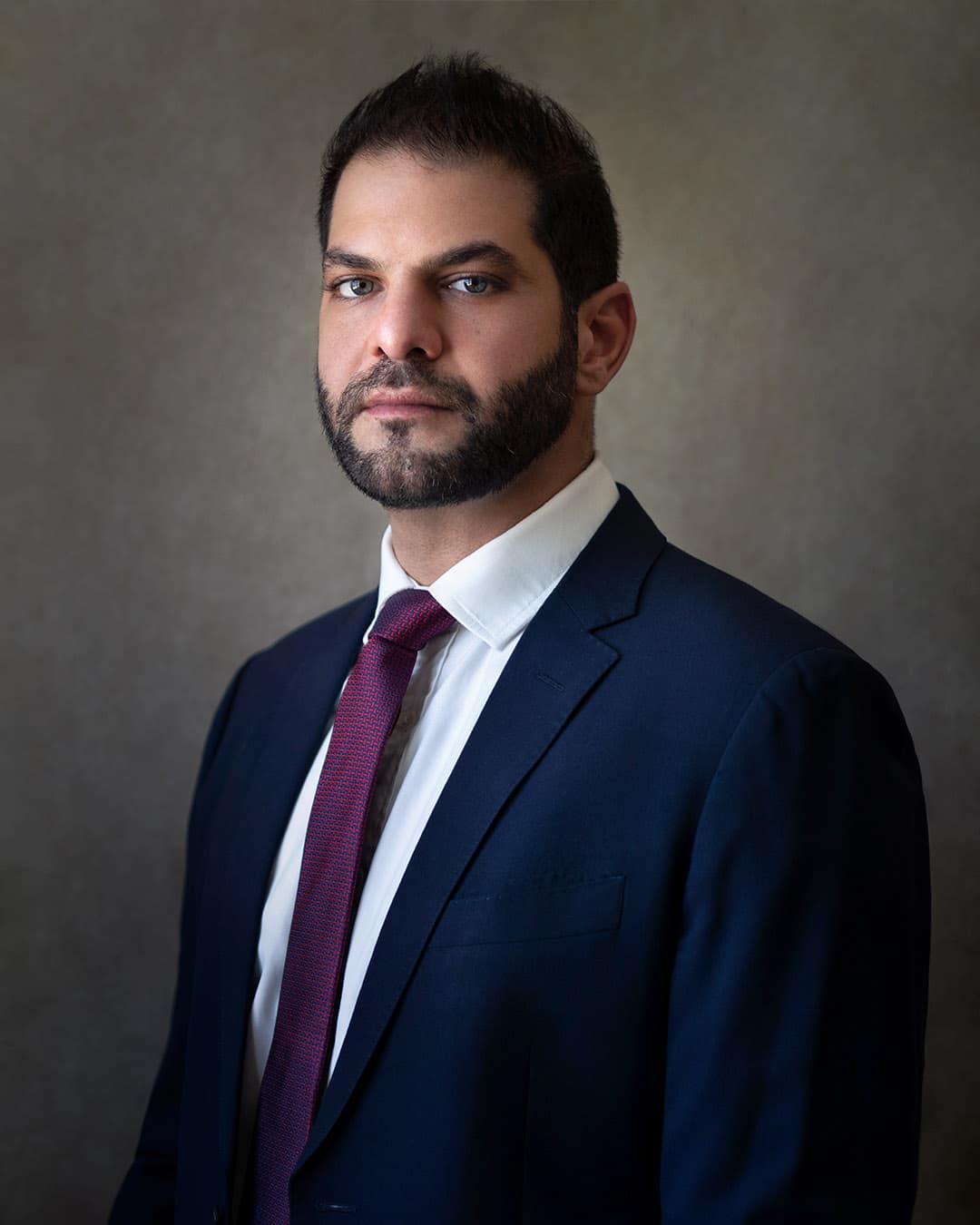 Elegant business executive in a professional setting, photo by a Dubai portrait virtuoso.