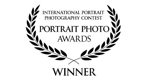 Award badge for International Portrait Photography Awards winner Martin Portrait, Dubai portrait photographer