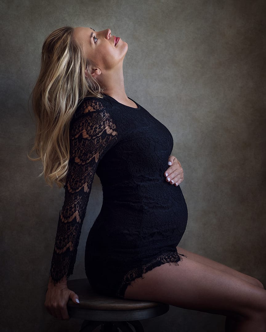 Dubai Portrait Photographer - Pregnancy Photo Portrait